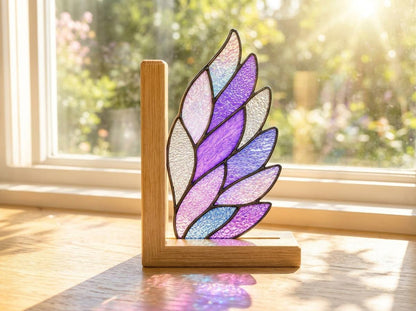 Additional view of the angel wing glass design