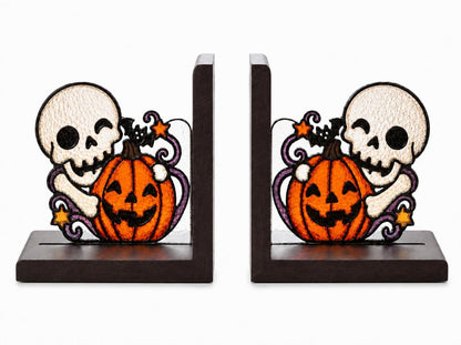 Additional view of the halloween skull and pumpkin glass design
